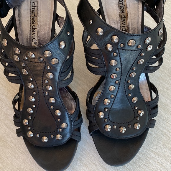 CHARLES DAVID Black Leather Rave Wedges with Silver Studs Sz 8-1/2 B - Picture 6 of 16